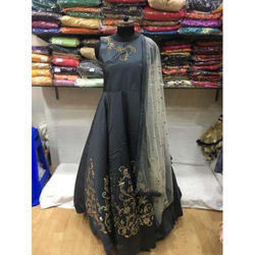 Long Gown with heavy dupatta by Budh Ram Sushil Kumar