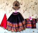 heavy-border-navratri-traditional-lehenga
